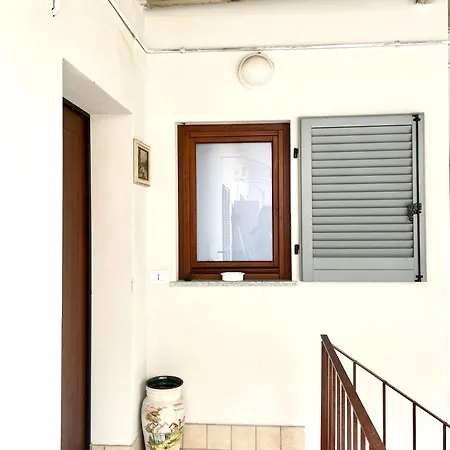 L'arco - In Historic Center Lesa